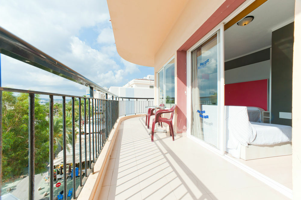The Red Hotel By Ibiza Feeling - Adults Only Sant Antoni de Portmany Exterior foto