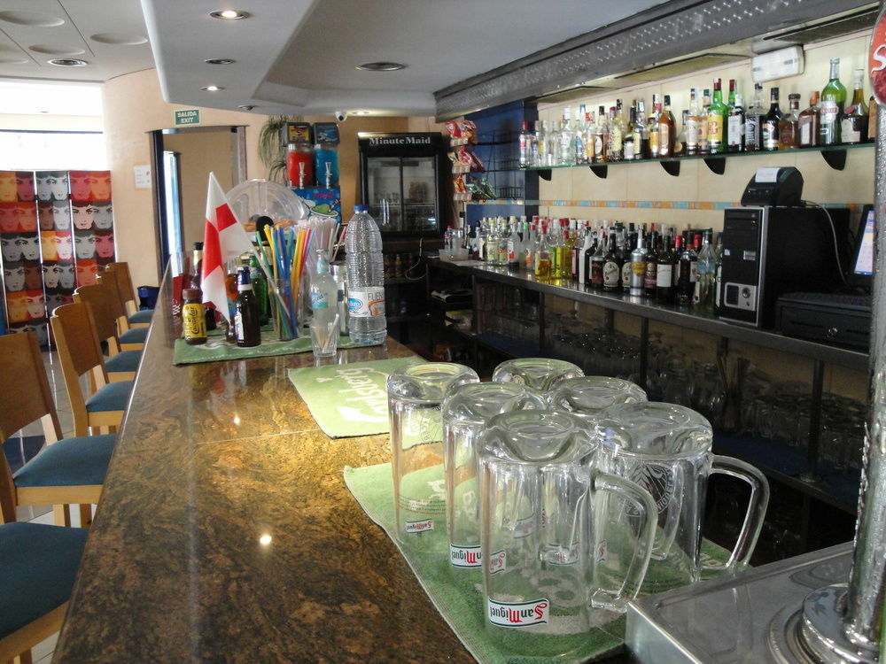 The Red Hotel By Ibiza Feeling - Adults Only Sant Antoni de Portmany Exterior foto